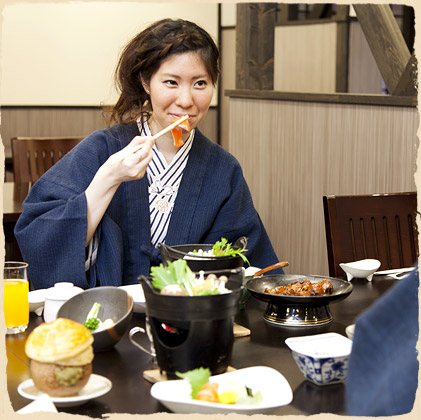 鶴巻荘自慢の信州郷土料理を味わう